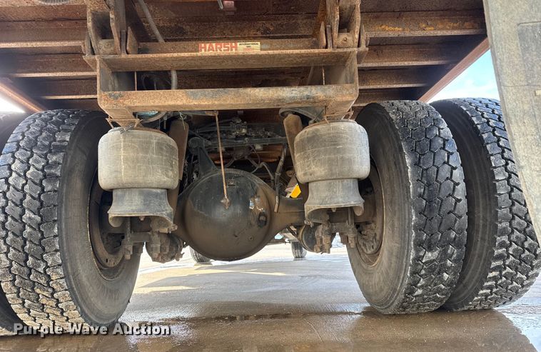 image for item ET4446 2004 Peterbilt 330 dump flatbed truck