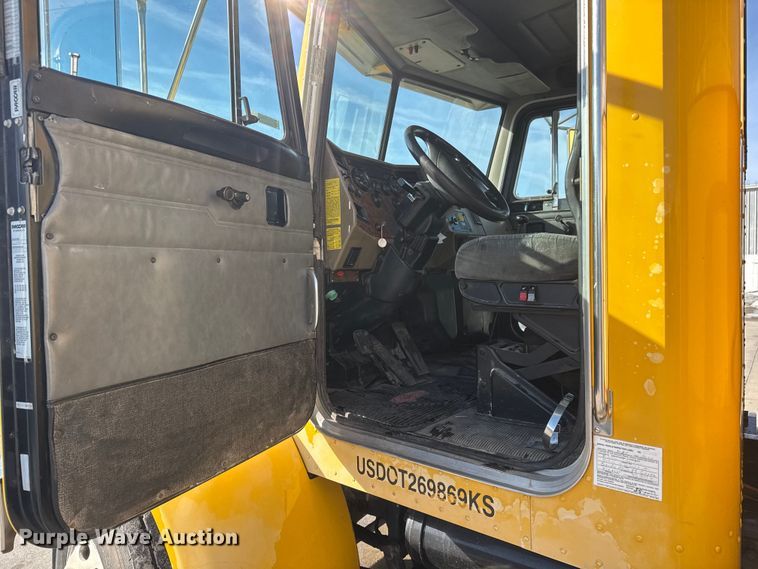 image for item ET4446 2004 Peterbilt 330 dump flatbed truck