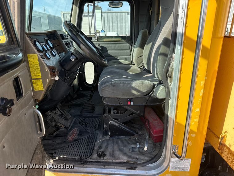 image for item ET4446 2004 Peterbilt 330 dump flatbed truck