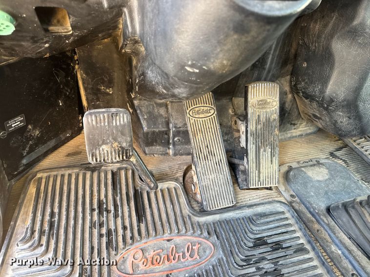 image for item ET4446 2004 Peterbilt 330 dump flatbed truck