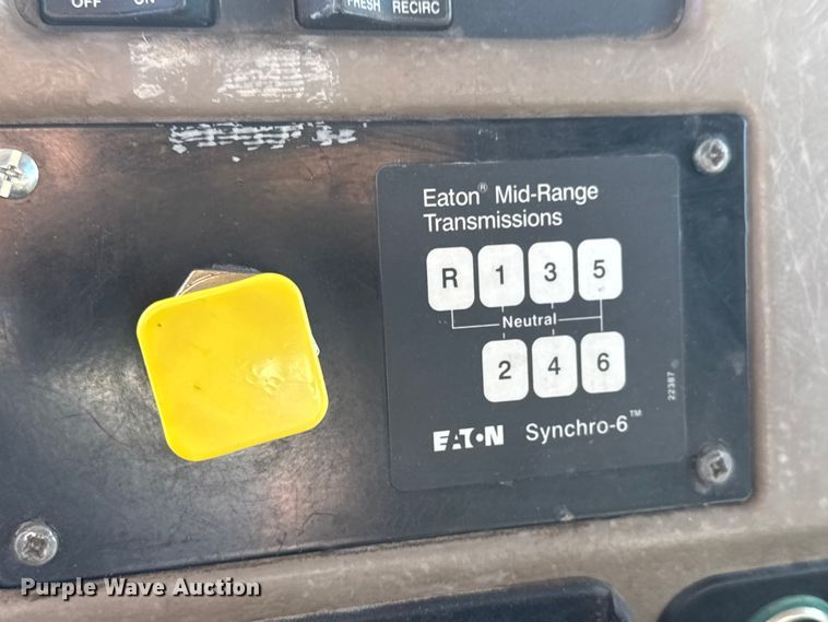 image for item ET4446 2004 Peterbilt 330 dump flatbed truck