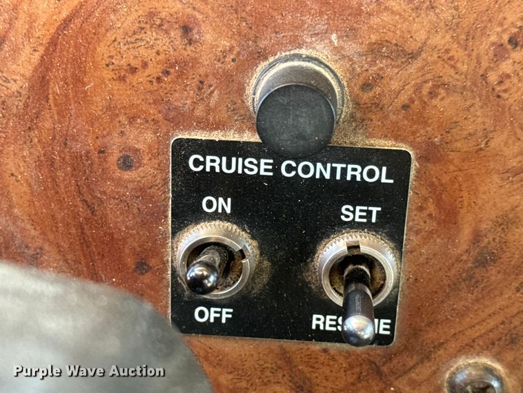 image for item ET4446 2004 Peterbilt 330 dump flatbed truck