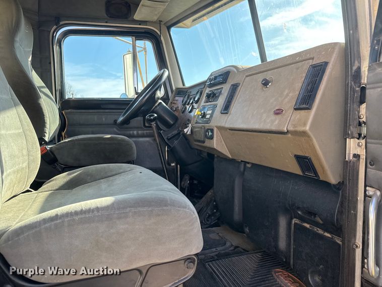 image for item ET4446 2004 Peterbilt 330 dump flatbed truck