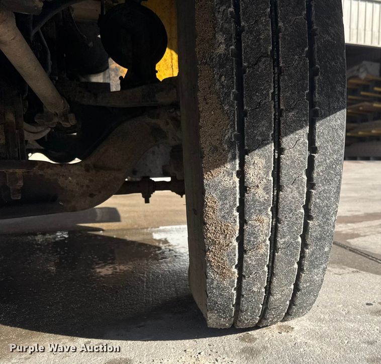 image for item ET4446 2004 Peterbilt 330 dump flatbed truck