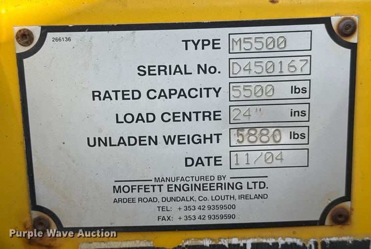image for item ET4447 2004 Moffett M5500 forklift