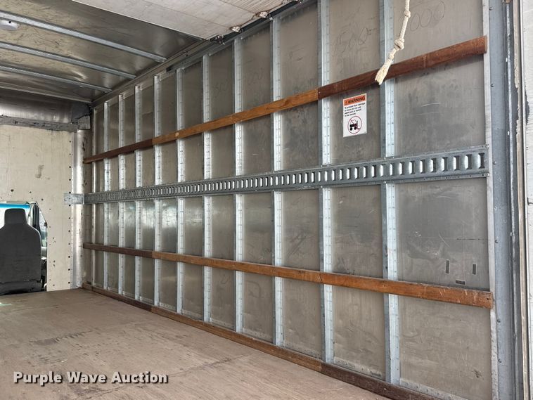 image for item ET4448 2019 Ford E350 Super Duty box truck