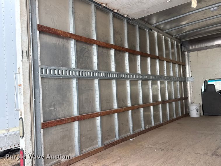 image for item ET4448 2019 Ford E350 Super Duty box truck