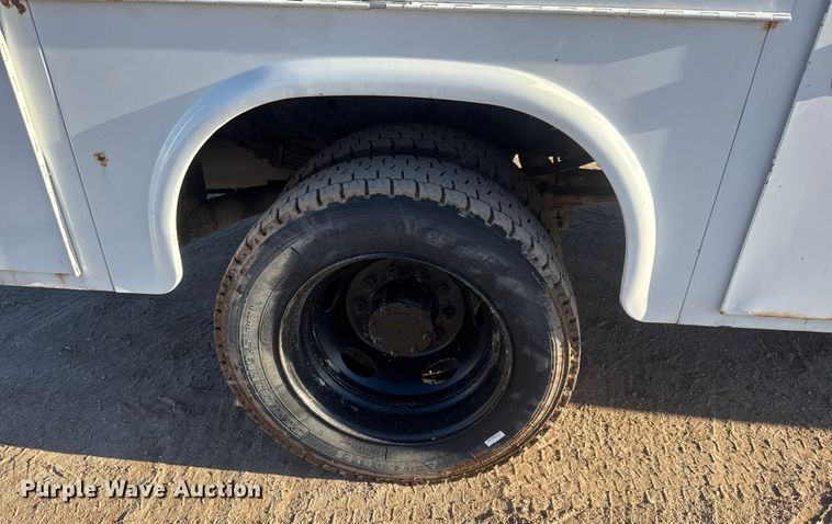 image for item ET4485 2012 Ford F450 Super Duty XL utility / service truck