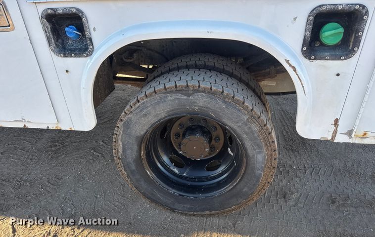 image for item ET4485 2012 Ford F450 Super Duty XL utility / service truck