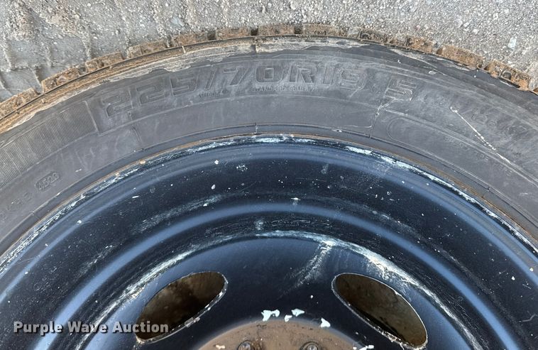 image for item ET4485 2012 Ford F450 Super Duty XL utility / service truck