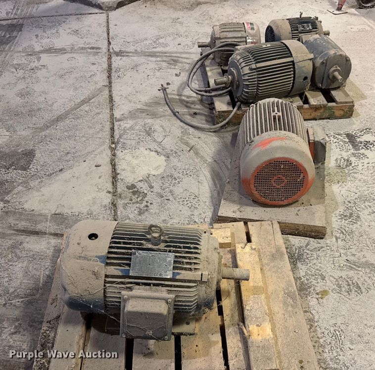 image for item ET4493 (6) electric motors