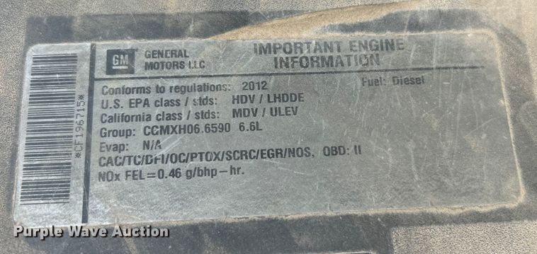 image for item ET6924 2012 GMC Sierra 3500 flatbed pickup truck