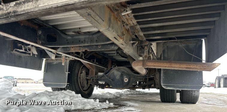 image for item ET6935 2015 Freightliner MT45 delivery truck