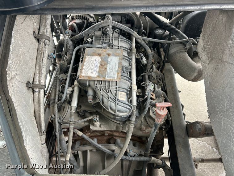 image for item ET6935 2015 Freightliner MT45 delivery truck