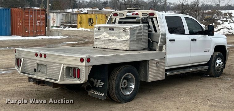 image for item ET6953 2018 Chevrolet Silverado 3500HD Crew Cab dump flatbed pickup truck