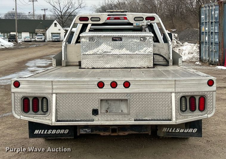 image for item ET6953 2018 Chevrolet Silverado 3500HD Crew Cab dump flatbed pickup truck