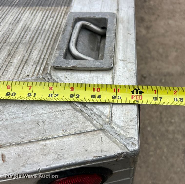 image for item ET6953 2018 Chevrolet Silverado 3500HD Crew Cab dump flatbed pickup truck