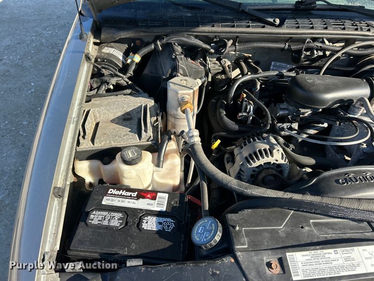 image for item ET6955 2004 Chevrolet S10 Crew Cab pickup truck