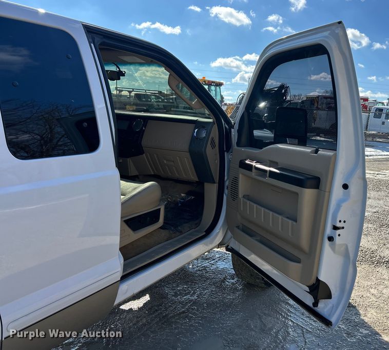 image for item ET6960 2008 Ford F250 Super Duty Ext. Cab pickup truck