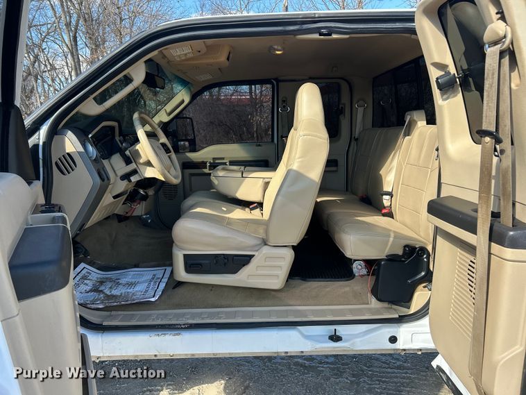 image for item ET6960 2008 Ford F250 Super Duty Ext. Cab pickup truck