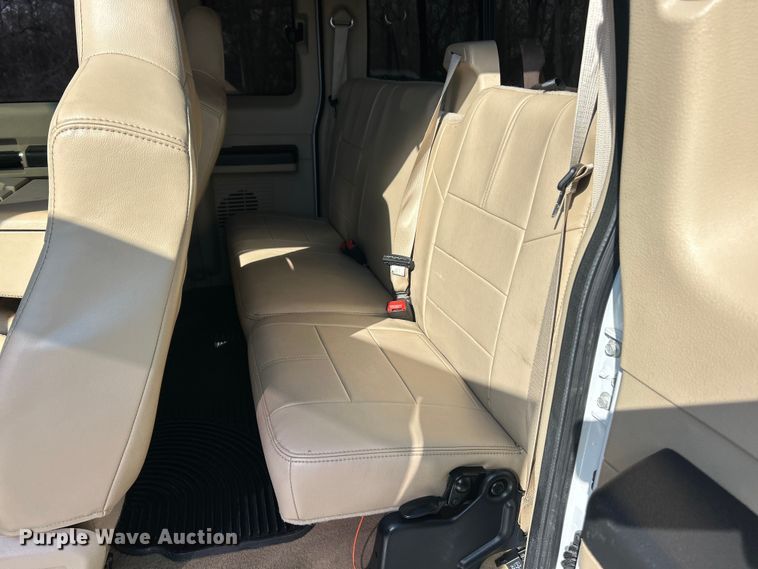 image for item ET6960 2008 Ford F250 Super Duty Ext. Cab pickup truck