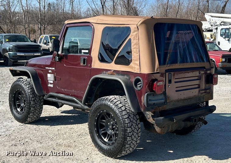 image for item ET6980 2002 Jeep Wrangler SUV