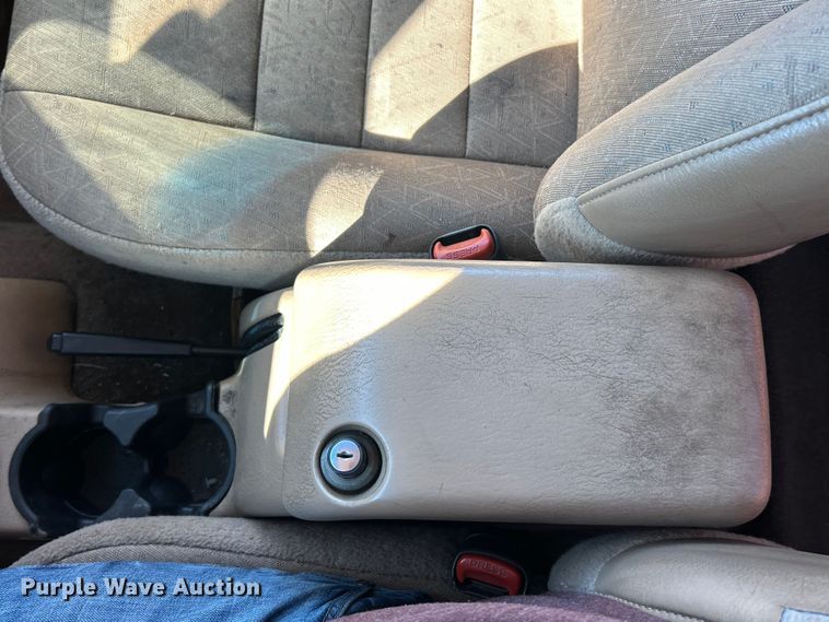 image for item ET6980 2002 Jeep Wrangler SUV