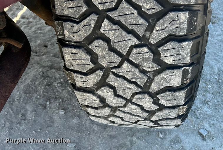 image for item ET6980 2002 Jeep Wrangler SUV