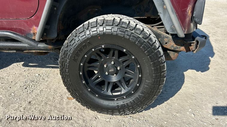 image for item ET6980 2002 Jeep Wrangler SUV