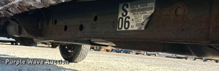 image for item ET6981 2011 Chevrolet Silverado 1500 pickup truck