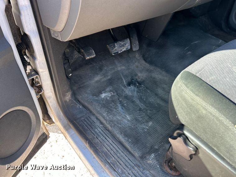 image for item ET6981 2011 Chevrolet Silverado 1500 pickup truck