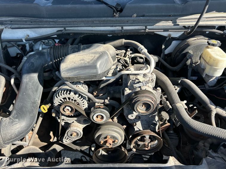 image for item ET6981 2011 Chevrolet Silverado 1500 pickup truck