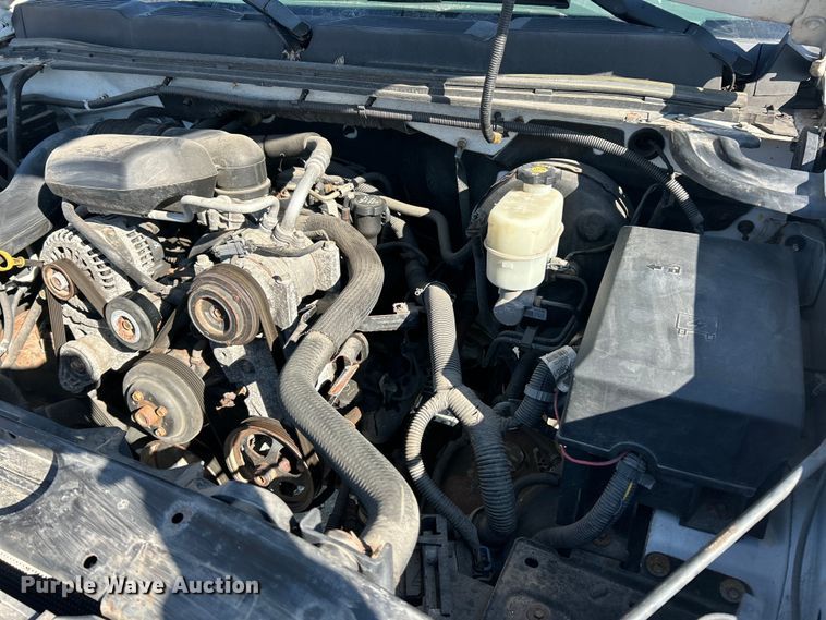 image for item ET6981 2011 Chevrolet Silverado 1500 pickup truck