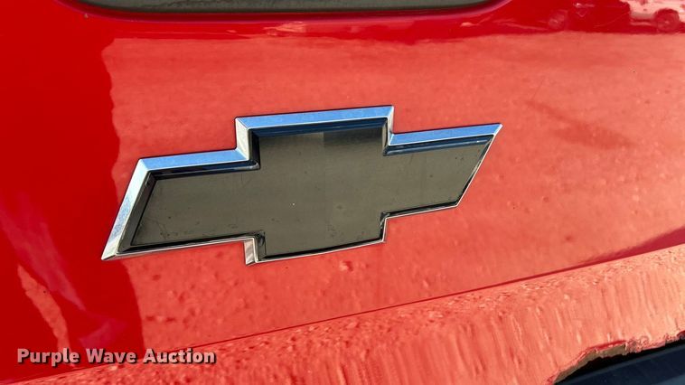 image for item ET6982 2009 Chevrolet  Silverado 1500 LT Crew Cab pickup truck