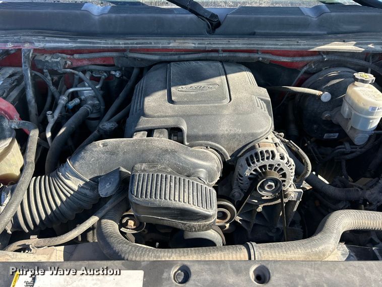 image for item ET6982 2009 Chevrolet  Silverado 1500 LT Crew Cab pickup truck