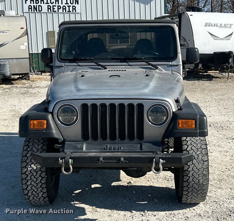 image for item ET6983 2001 Jeep Wrangler Sport SUV