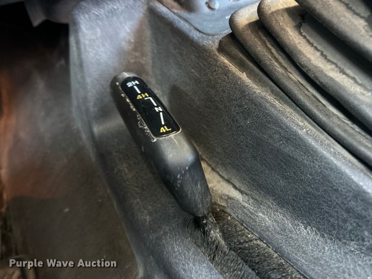 image for item ET6983 2001 Jeep Wrangler Sport SUV