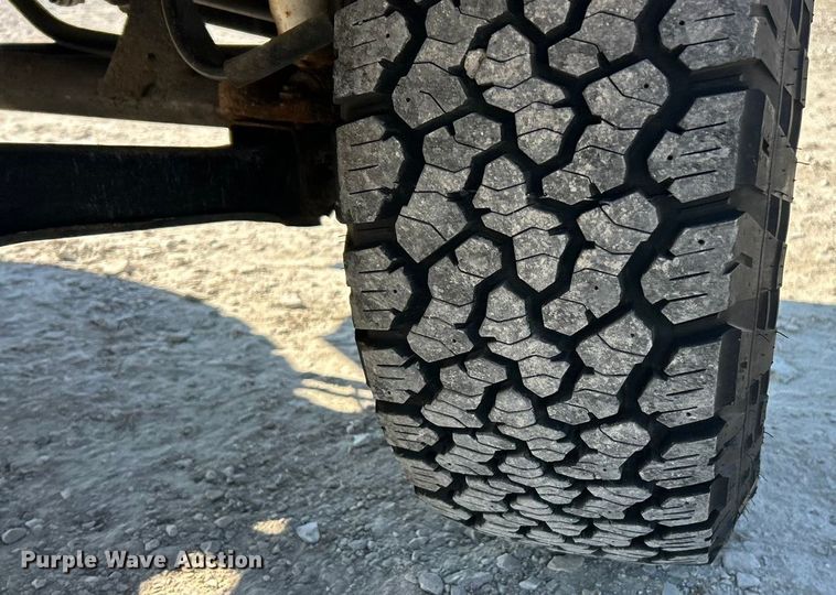 image for item ET6983 2001 Jeep Wrangler Sport SUV