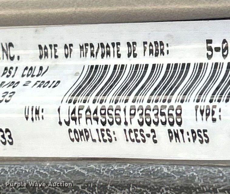 image for item ET6983 2001 Jeep Wrangler Sport SUV