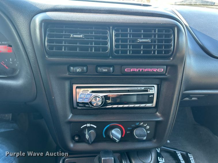 image for item ET6984 2001 Chevrolet Camaro 