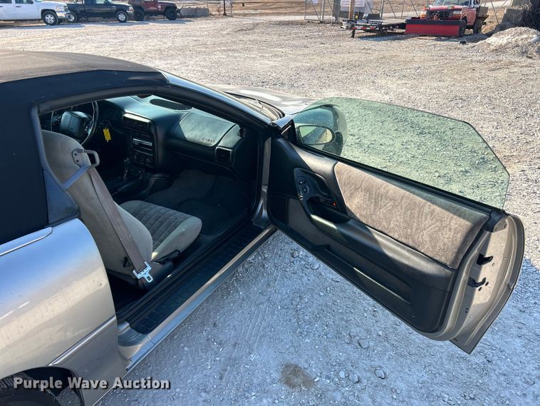 image for item ET6984 2001 Chevrolet Camaro 