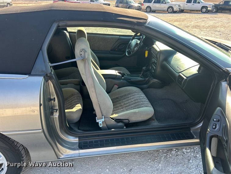 image for item ET6984 2001 Chevrolet Camaro 