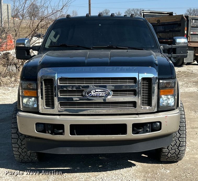 image for item ET6985 2008 Ford F250 Super Duty Crew Cab pickup truck