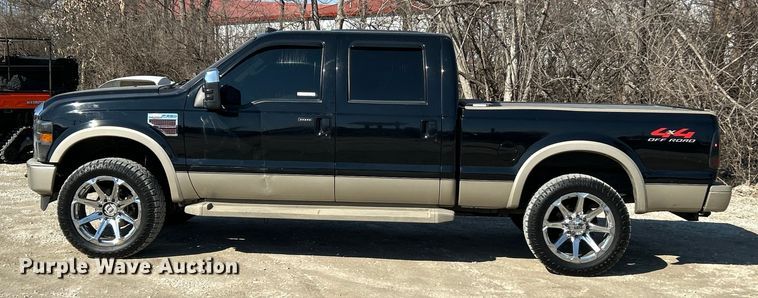 image for item ET6985 2008 Ford F250 Super Duty Crew Cab pickup truck