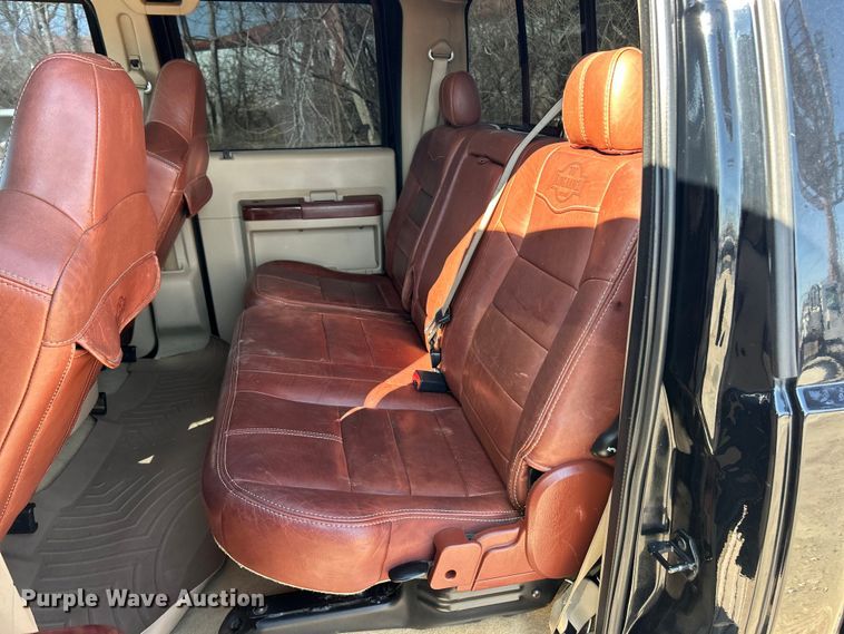 image for item ET6985 2008 Ford F250 Super Duty Crew Cab pickup truck