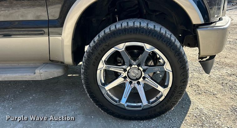 image for item ET6985 2008 Ford F250 Super Duty Crew Cab pickup truck