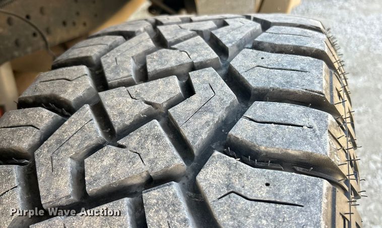 image for item ET6985 2008 Ford F250 Super Duty Crew Cab pickup truck