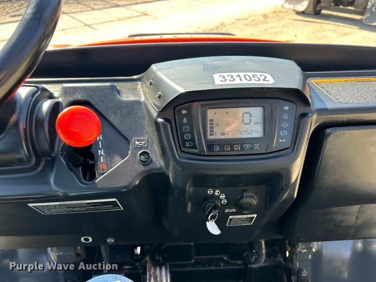 image for item ET6986 Kubota RTV-X900 utility vehicle