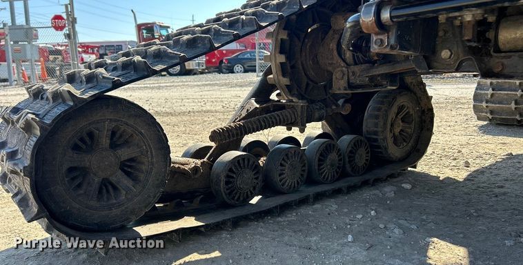 image for item ET6986 Kubota RTV-X900 utility vehicle