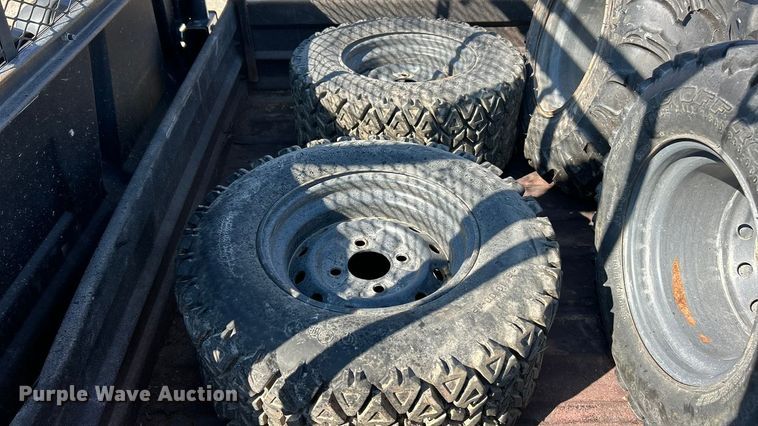 image for item ET6986 Kubota RTV-X900 utility vehicle